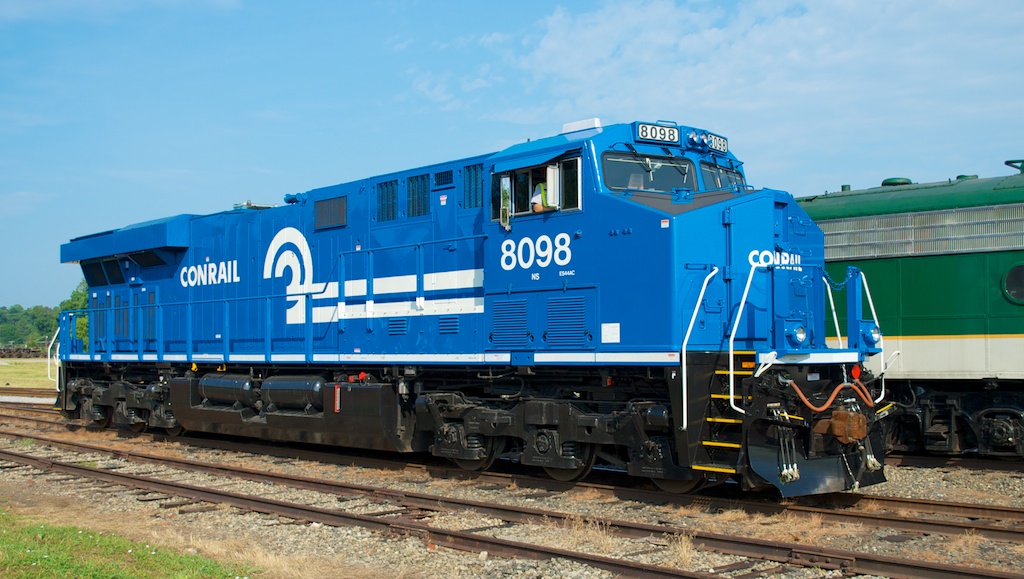 NS 8098 - Conrail blue
