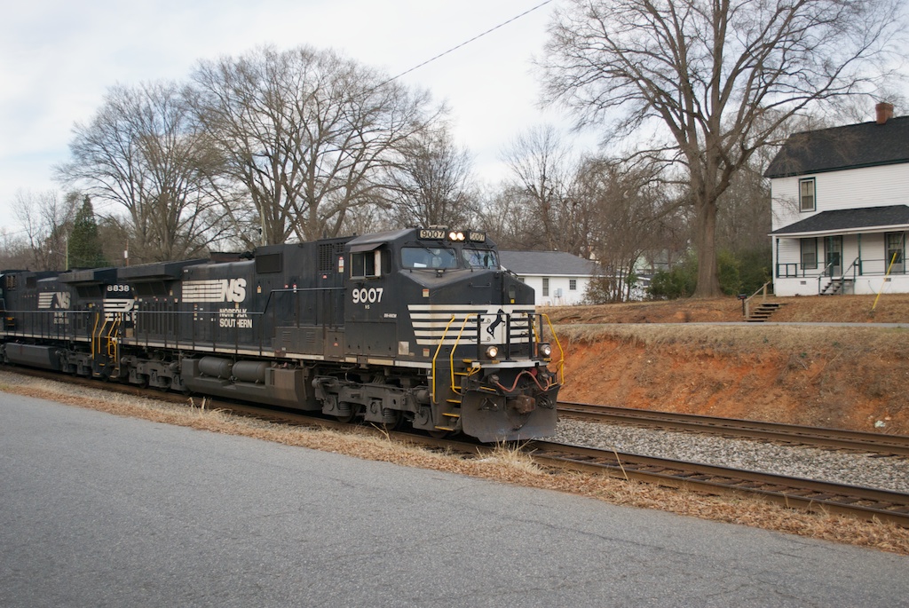 NS 9007 leads P1M to Charlotte.